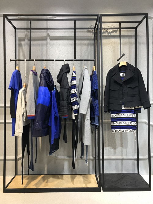 新手在石井服裝批發(fā)市場進(jìn)貨,開女裝品牌折扣店需要怎么操作