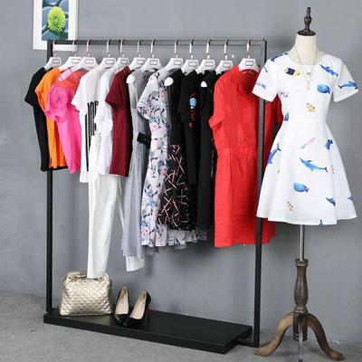 言語(yǔ)天堂 沐沐服飾 0.5-1.2折 女裝品牌折扣批發(fā)