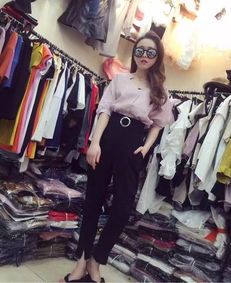 開(kāi)女裝店,想找類似這種工廠,怎么找 別人家賣的都很便宜,批發(fā)市場(chǎng)拿貨太貴