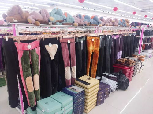 玉門火狐貍服裝批發(fā)城24號試營業(yè) 折扣巨獻(xiàn)，批發(fā)價(jià)格再創(chuàng)新低